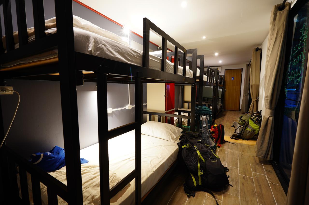 Hostel At Box *