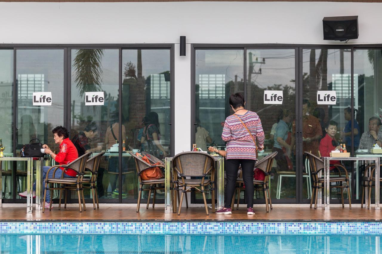 Life Grand Hotel 4*