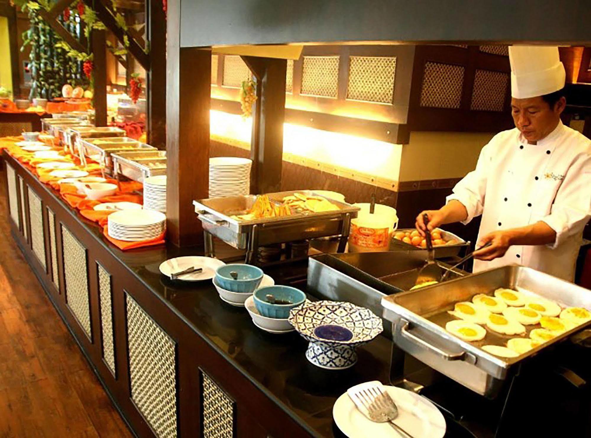 Hotel Royal Lanna Chiang Mai