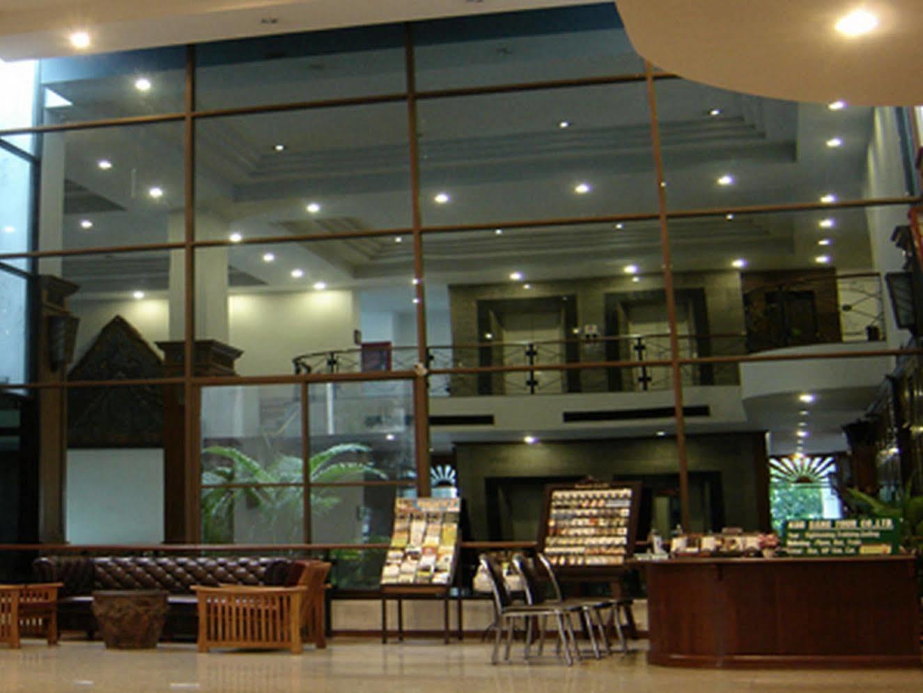 Royal Lanna Hotel