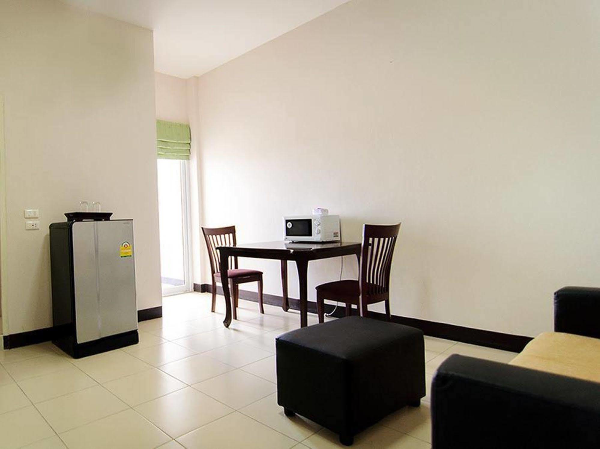 Baan Ngern Village Hotel
