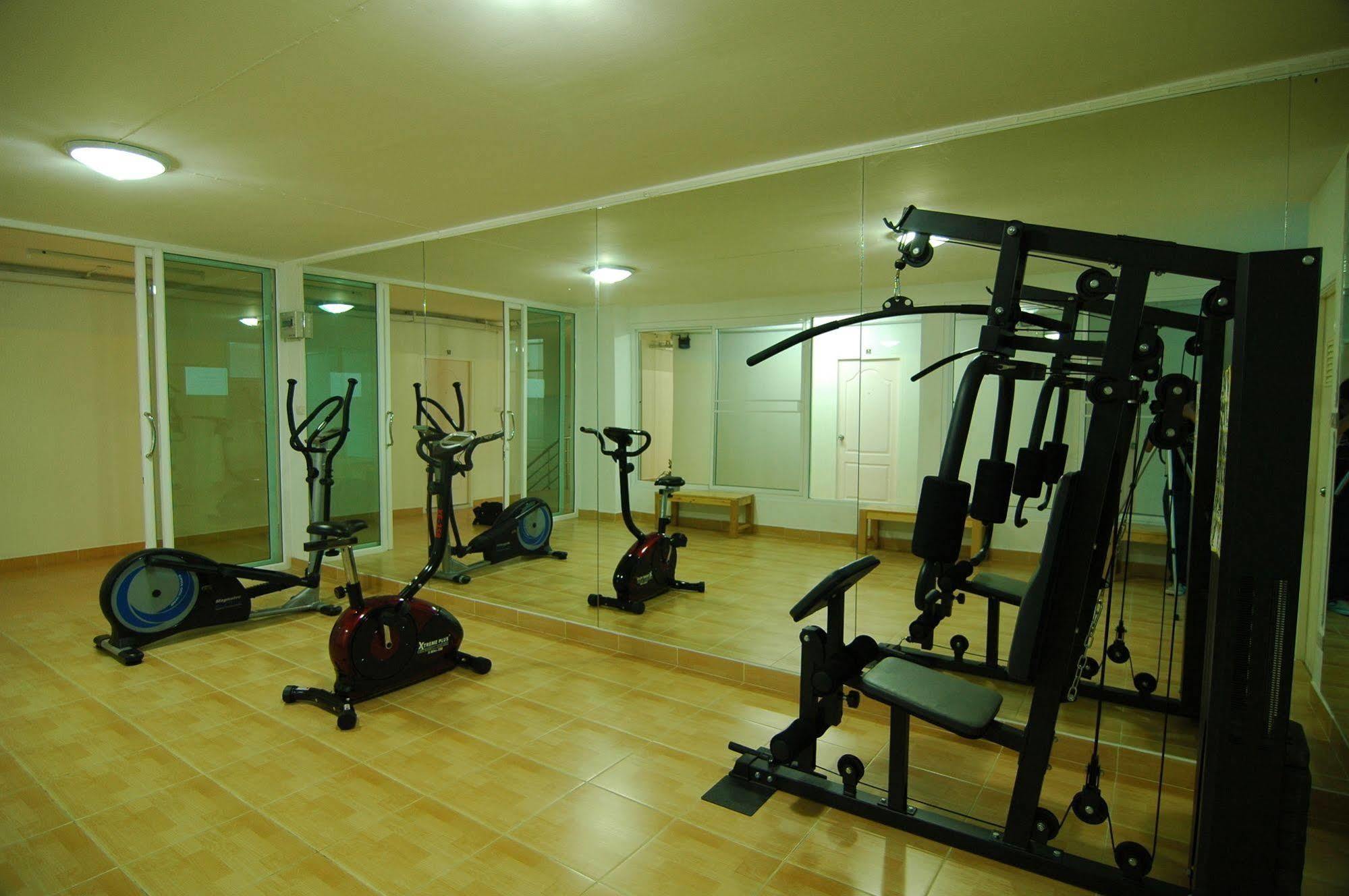 Apartment Common Living *