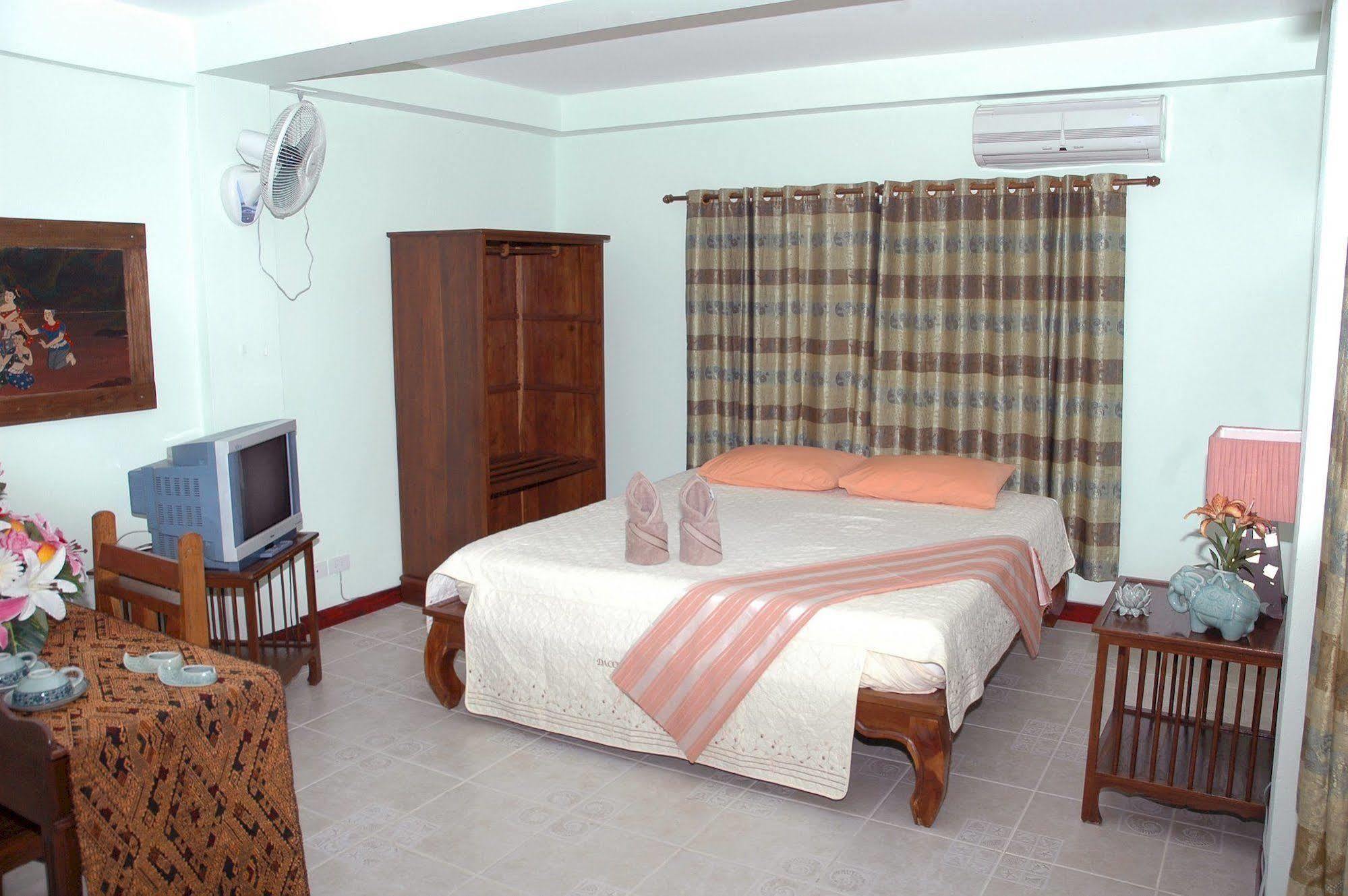 Hotel Sk House 2 3*