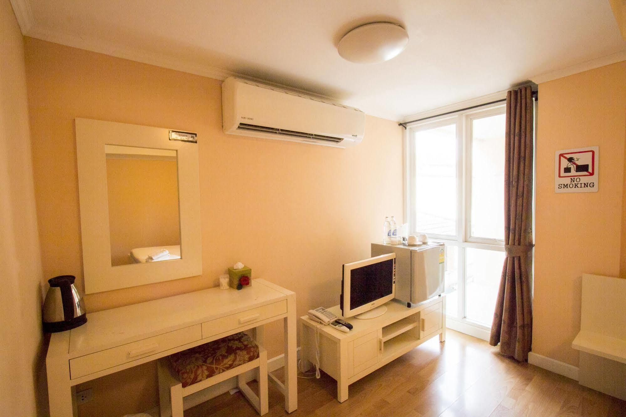 Hotel Triple Palms House 2*