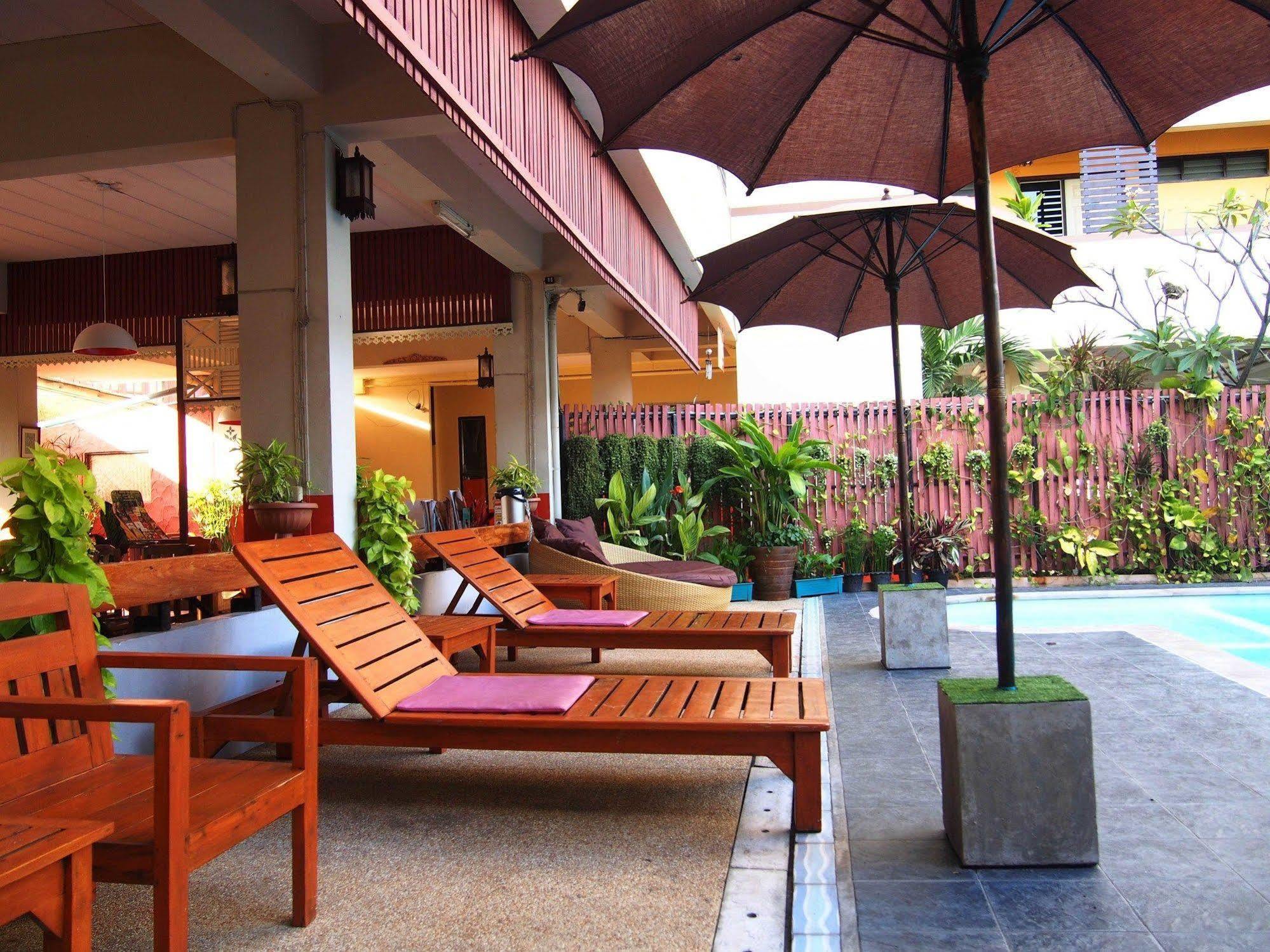 Phusiri Place 2*