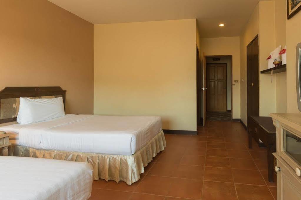 Hotel Night Bazaar Place