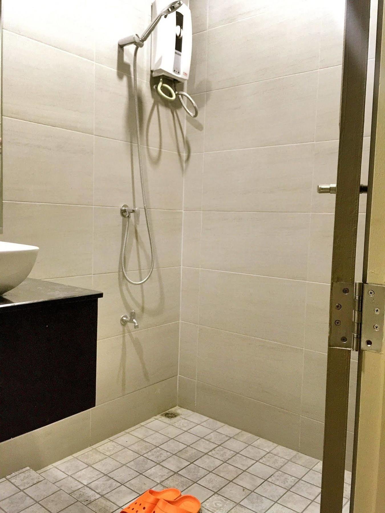 Wow' House Hotel 2*
