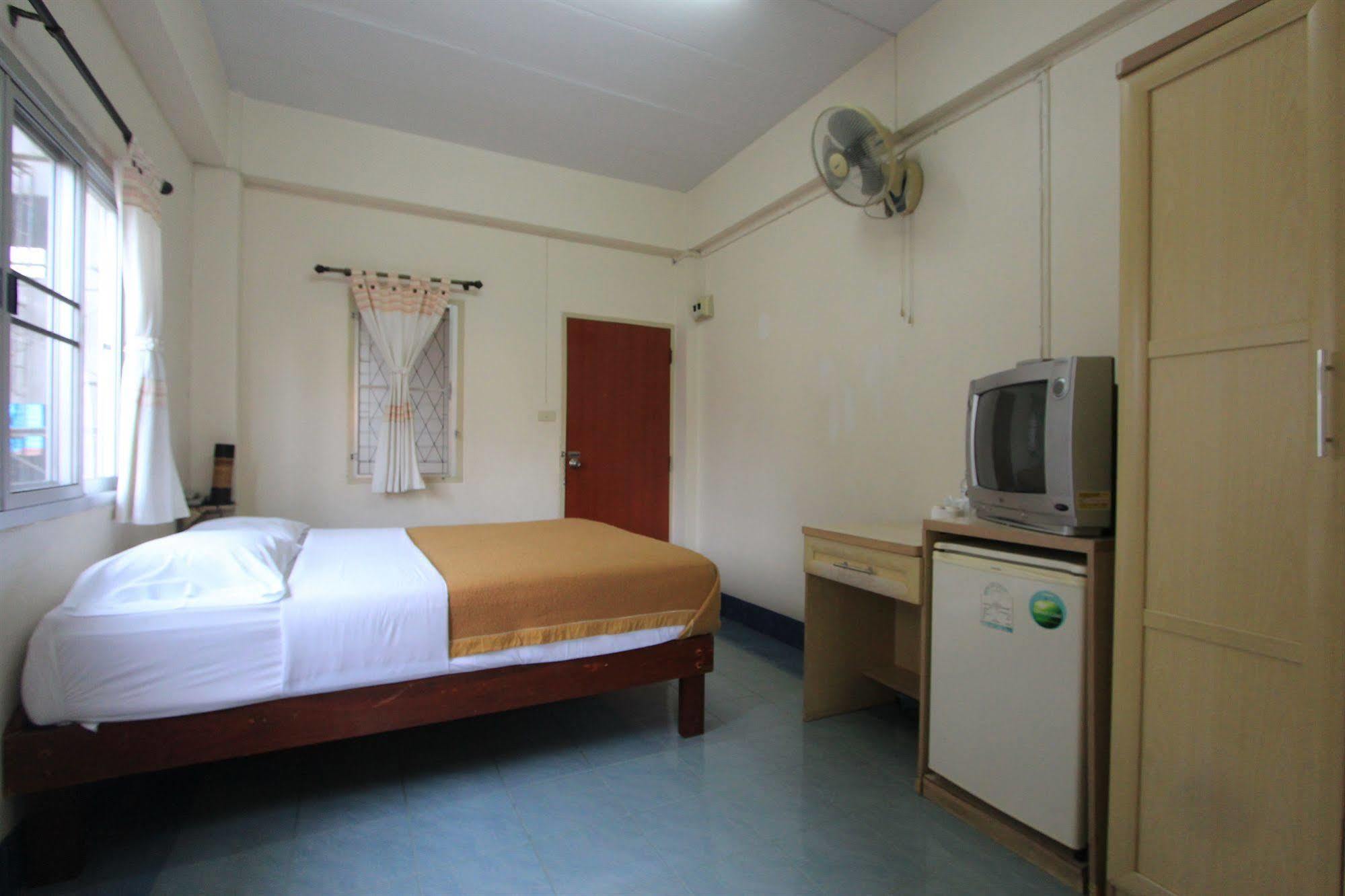 Manee Cool Mueang Chiang Mai