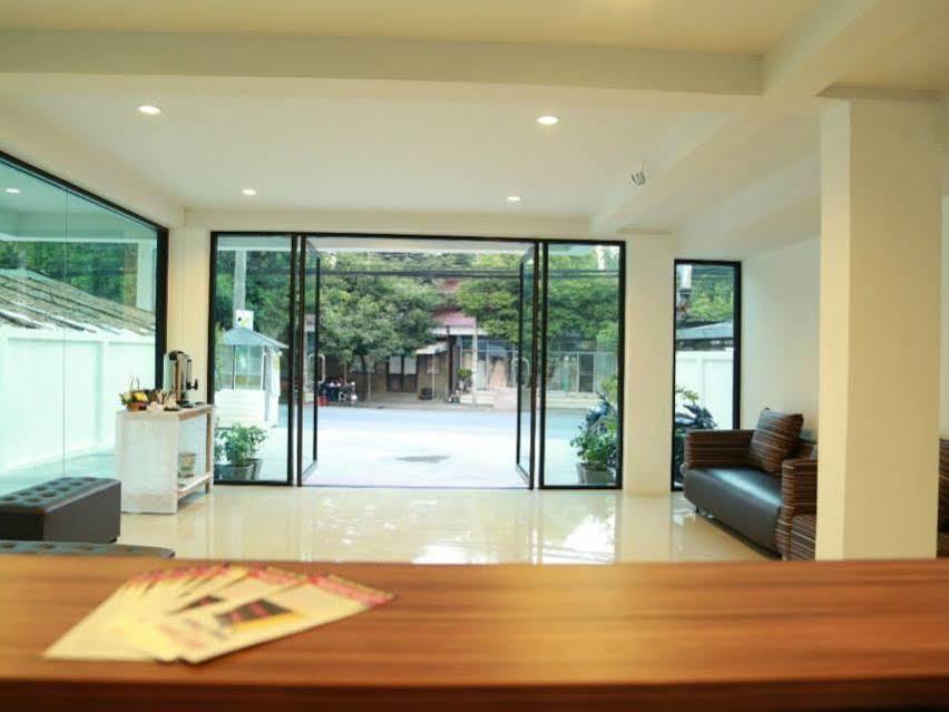 Hostel Tikky Place *