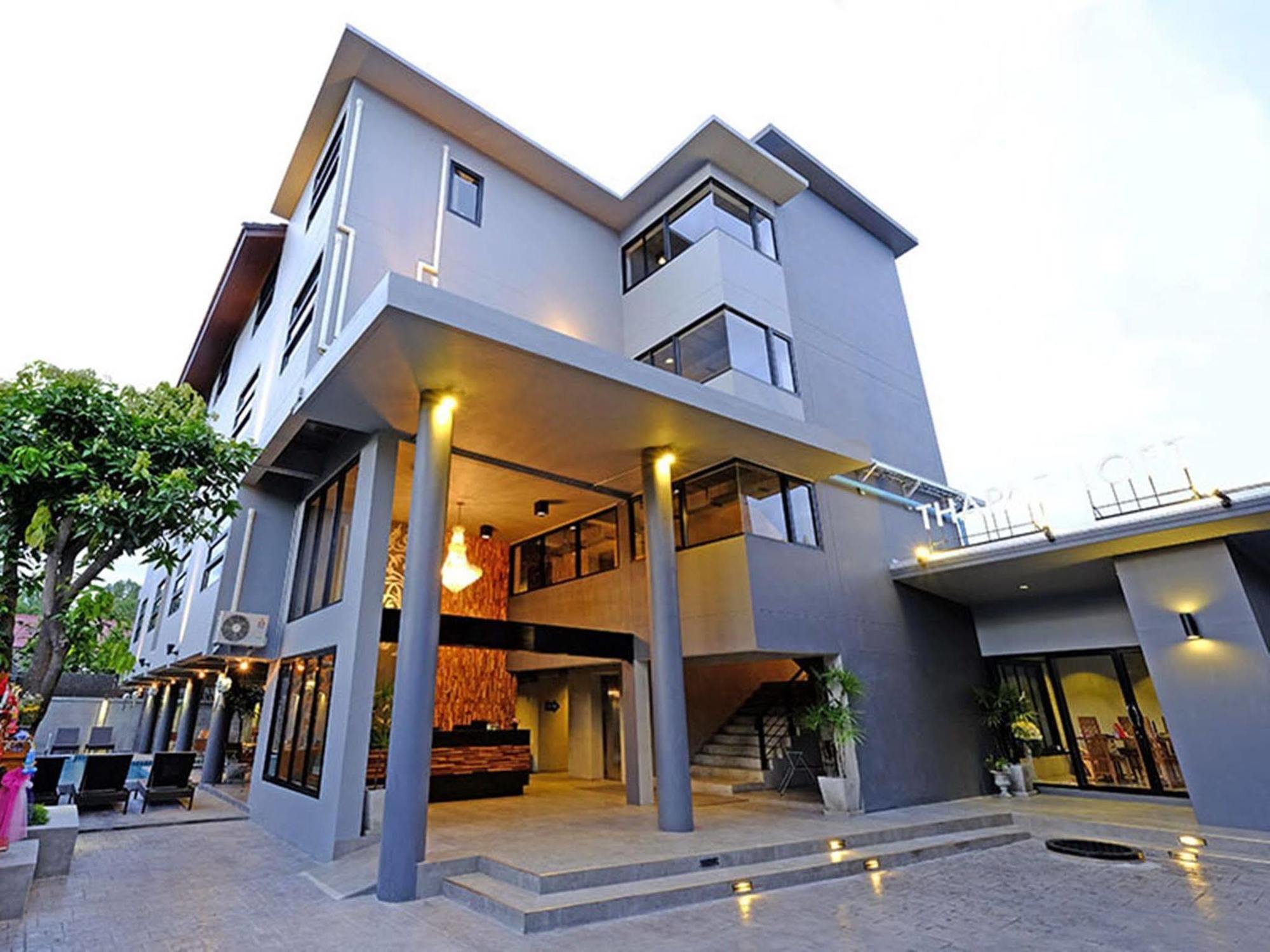Hotel Thapae Loft Chiang Mai