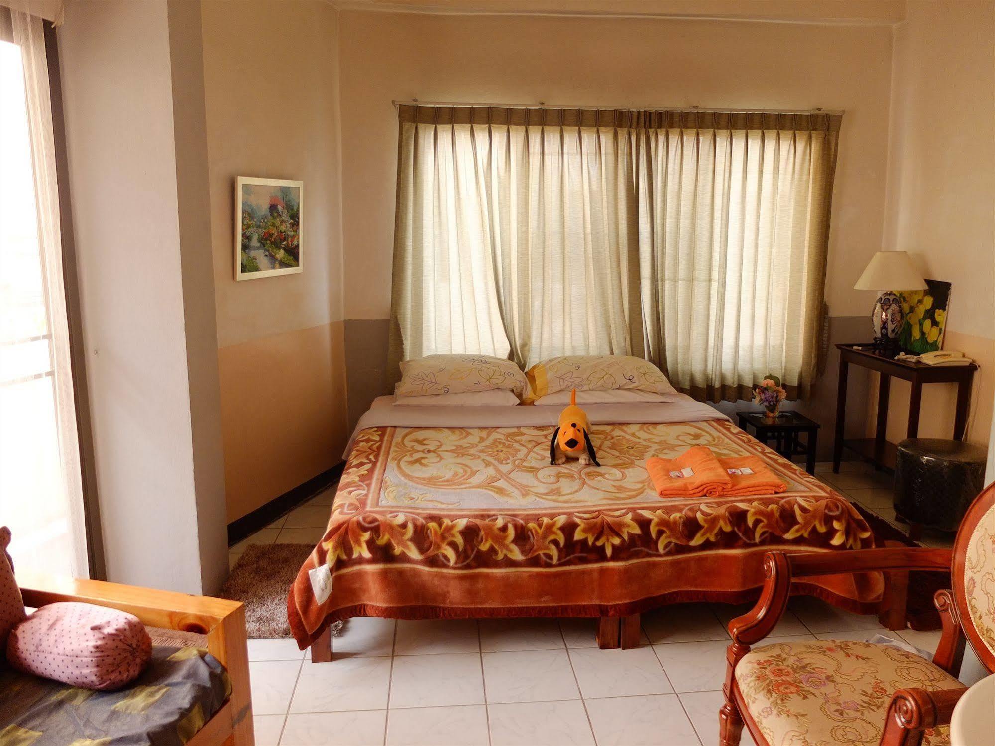 Boonmee Hotel Chiang Mai