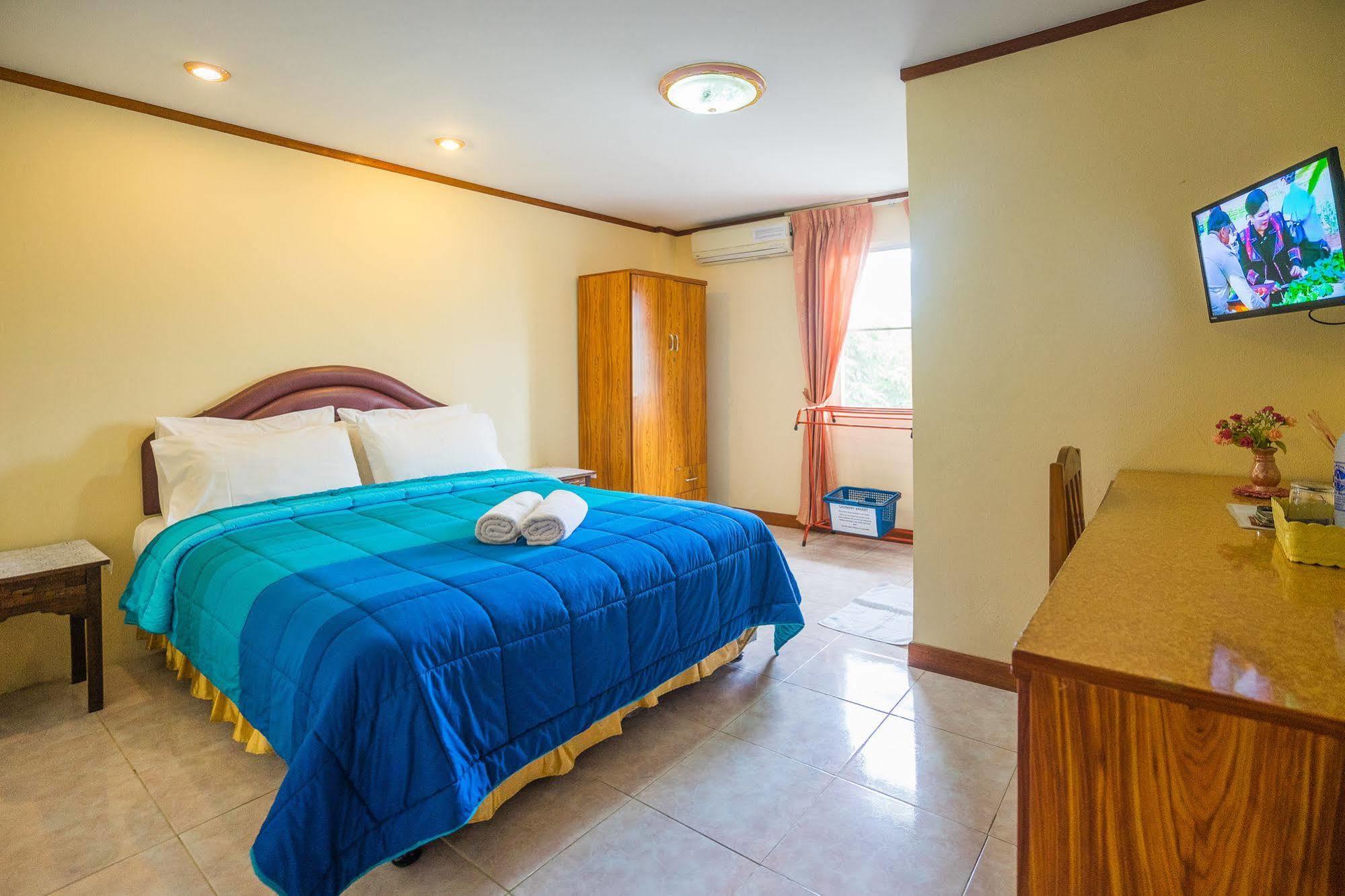 The Britannia Guest house 2*