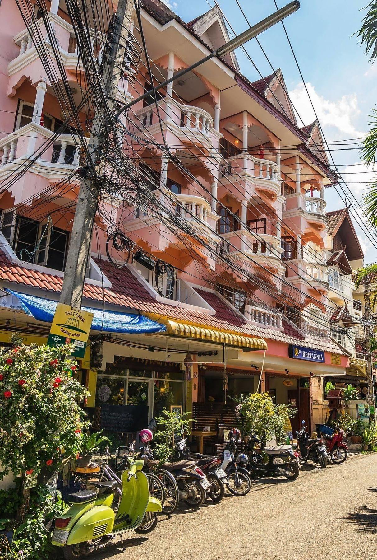 Guest house The Britannia Chiang Mai