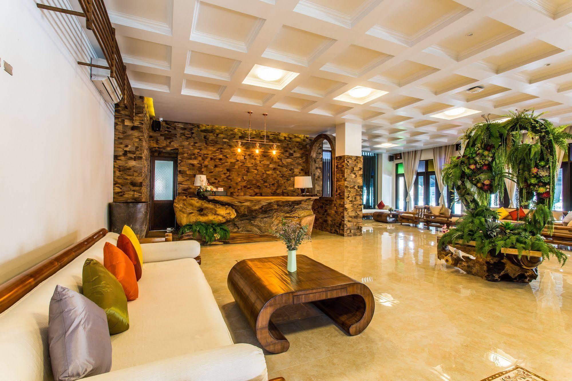 Night Bazaar Hotel 3*
