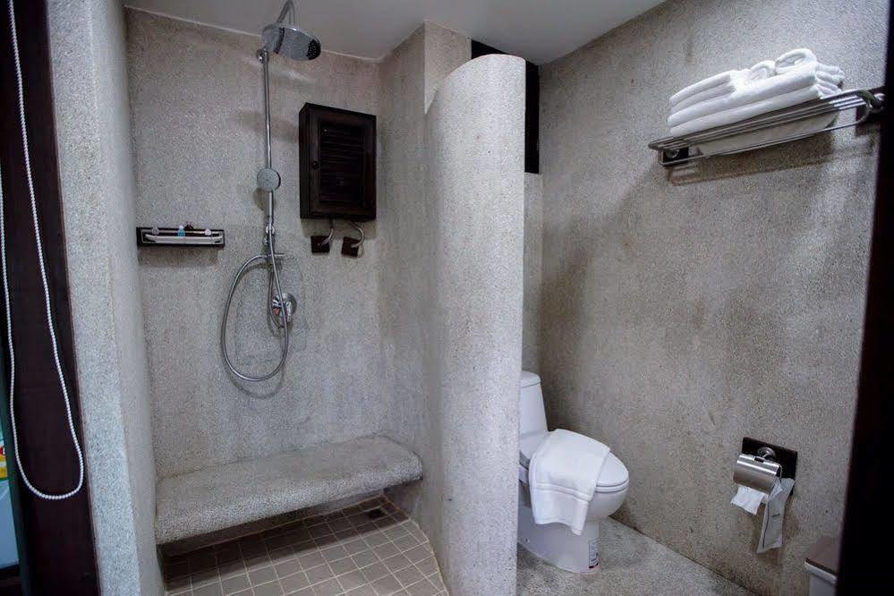 Night Bazaar Hotel 3*