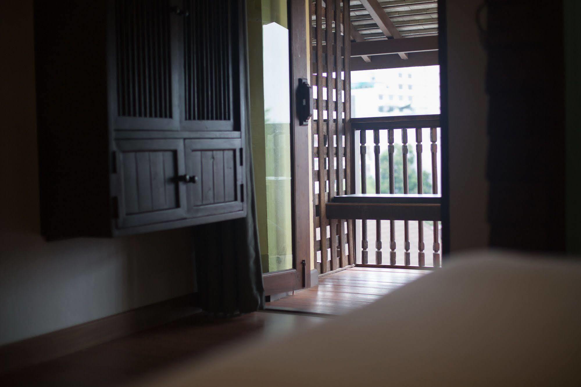 Hotel Night Bazaar Chiang Mai