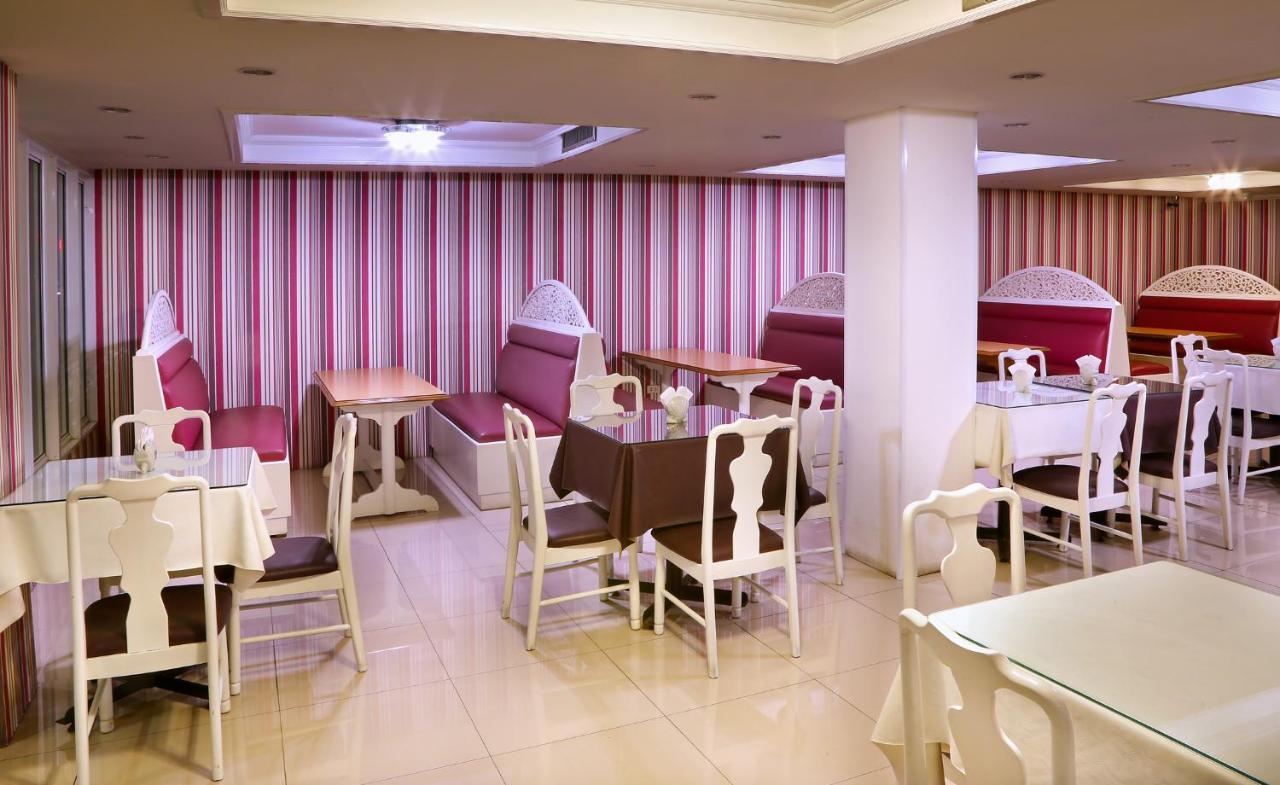 Hotel Highway 2*