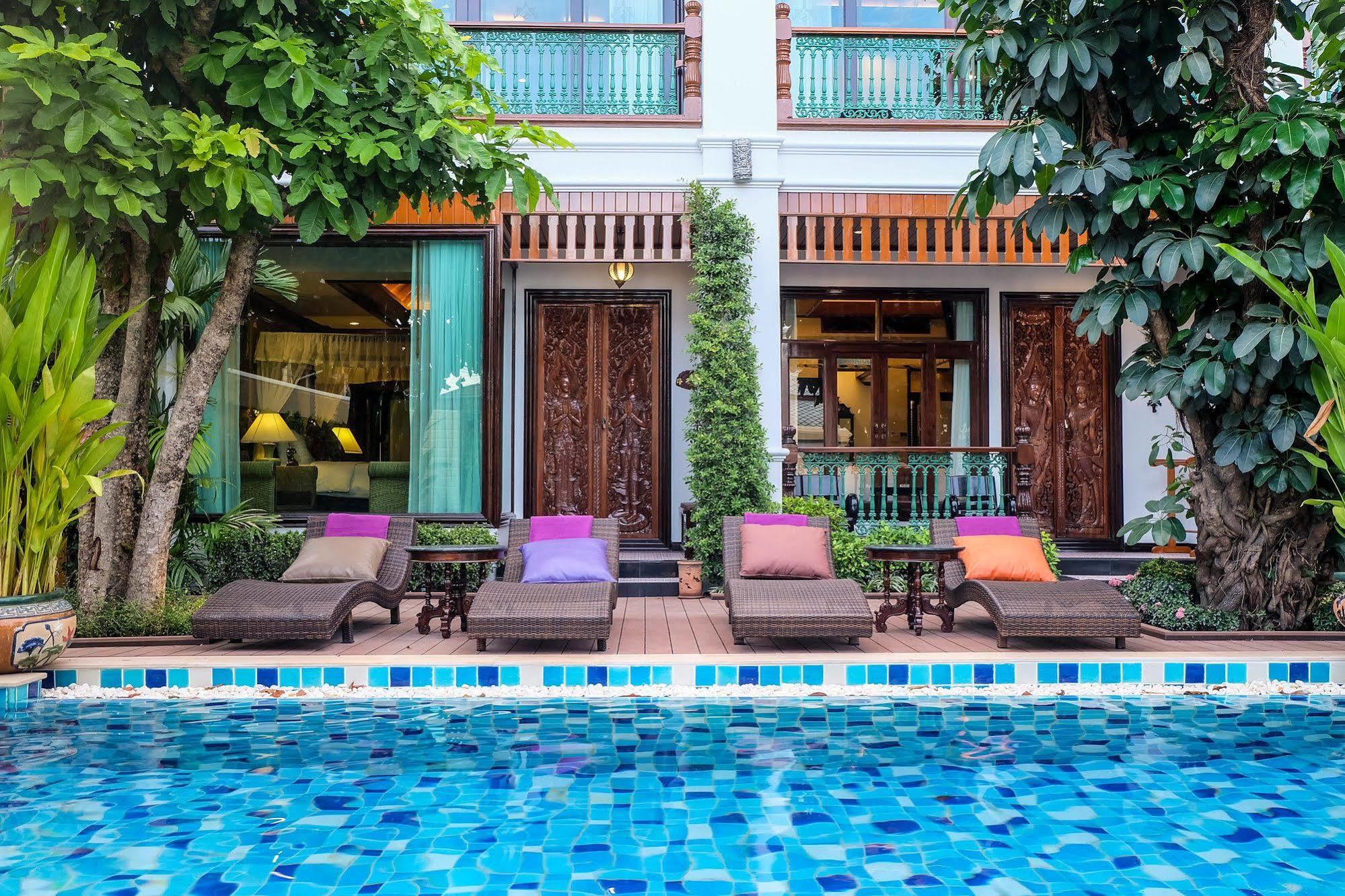 Hotel Sirilanna