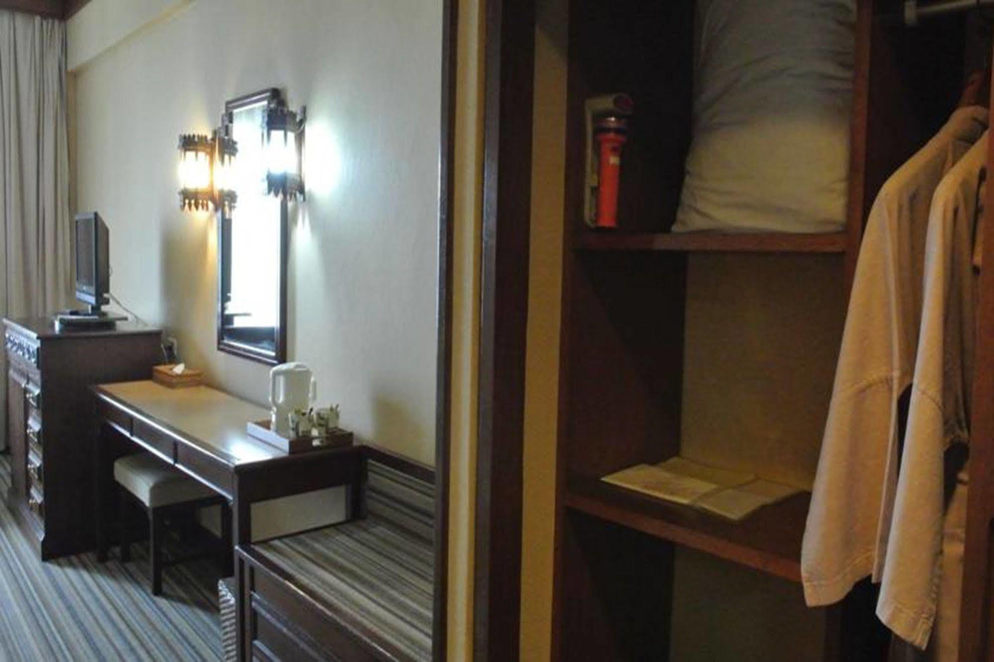 Chiangmai Plaza 4*