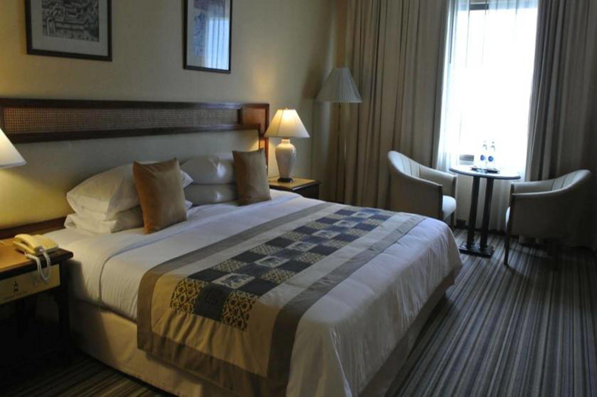 Chiangmai Plaza Hotel