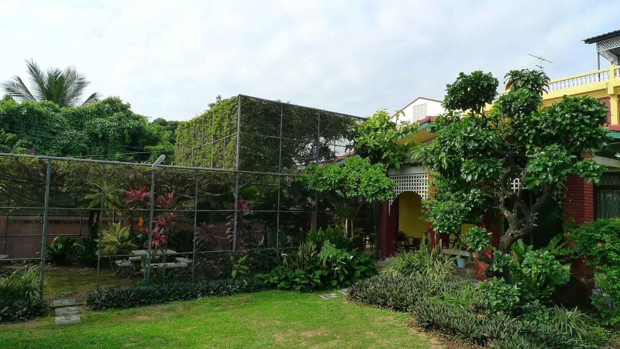 Baan Kaewta Guest house *