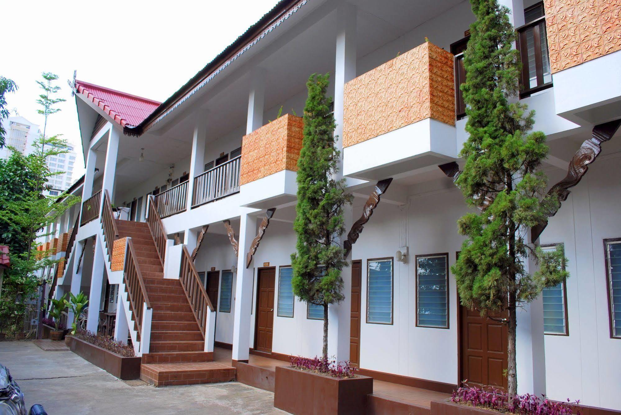 Lanna Thai 2*