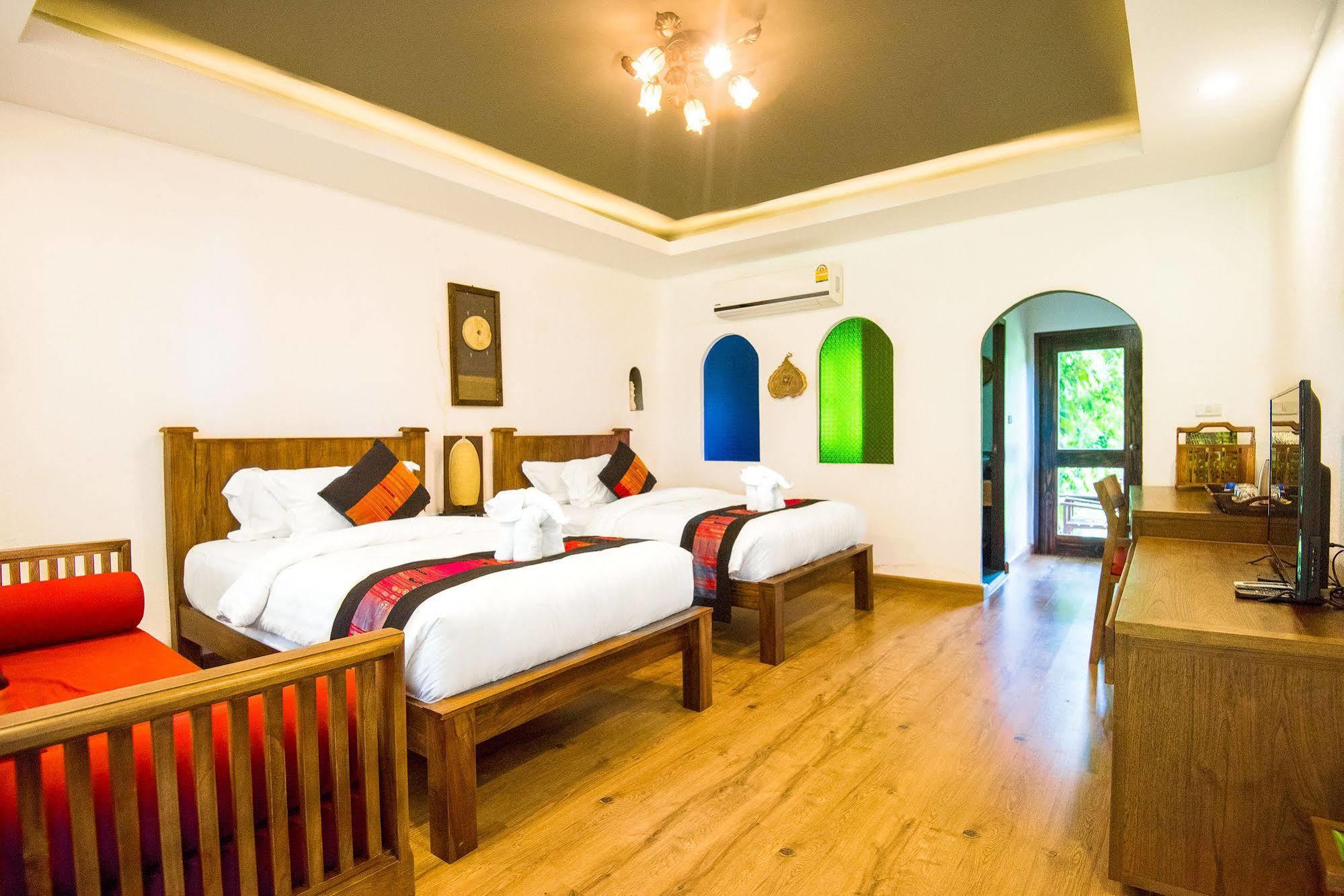 E-outfitting Doikham 4* Chiang Mai