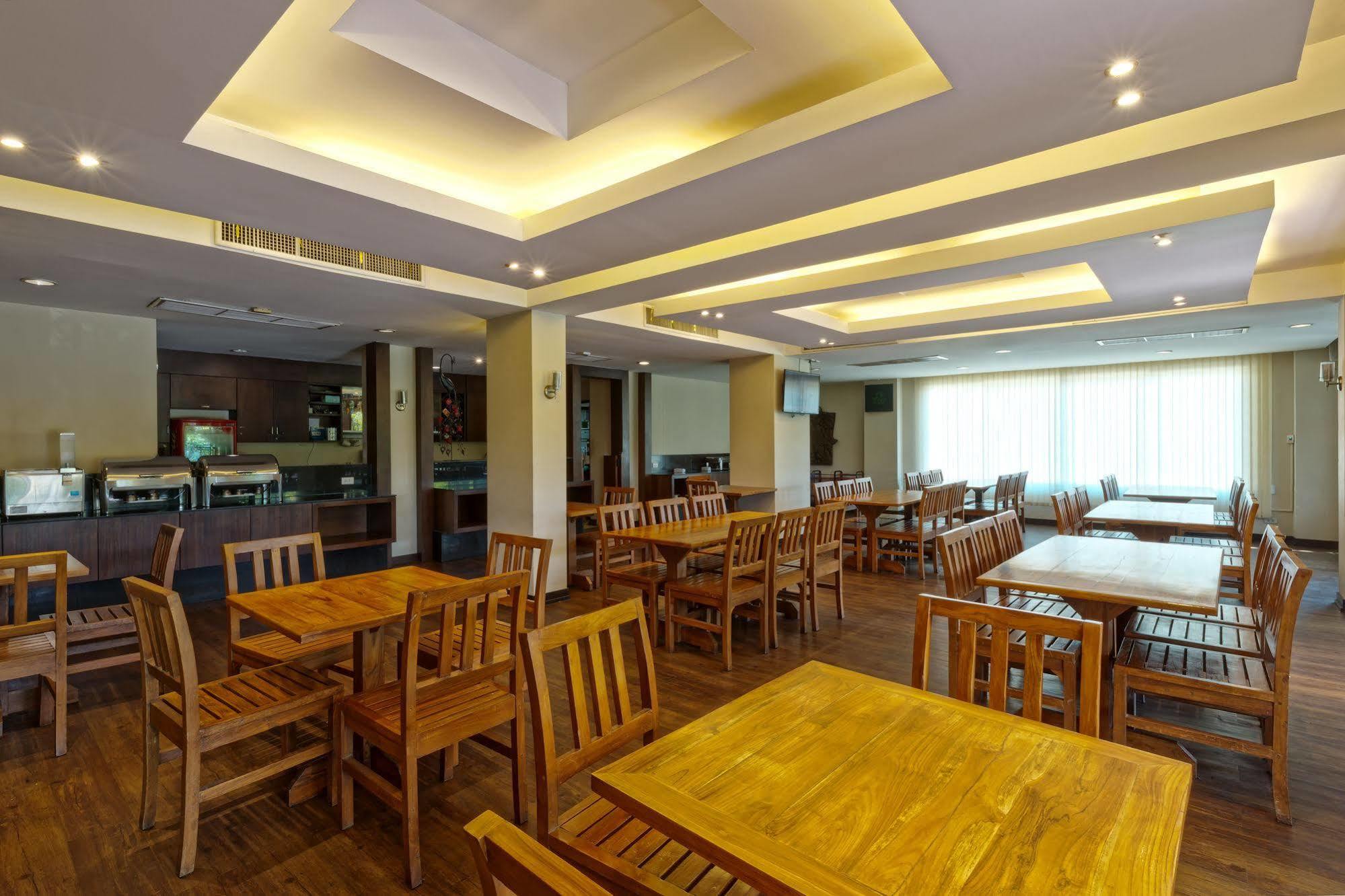 Group Hotel