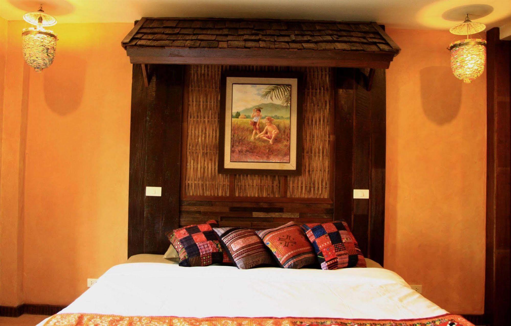 Hotel 1 Nimman Gallery Chiang Mai