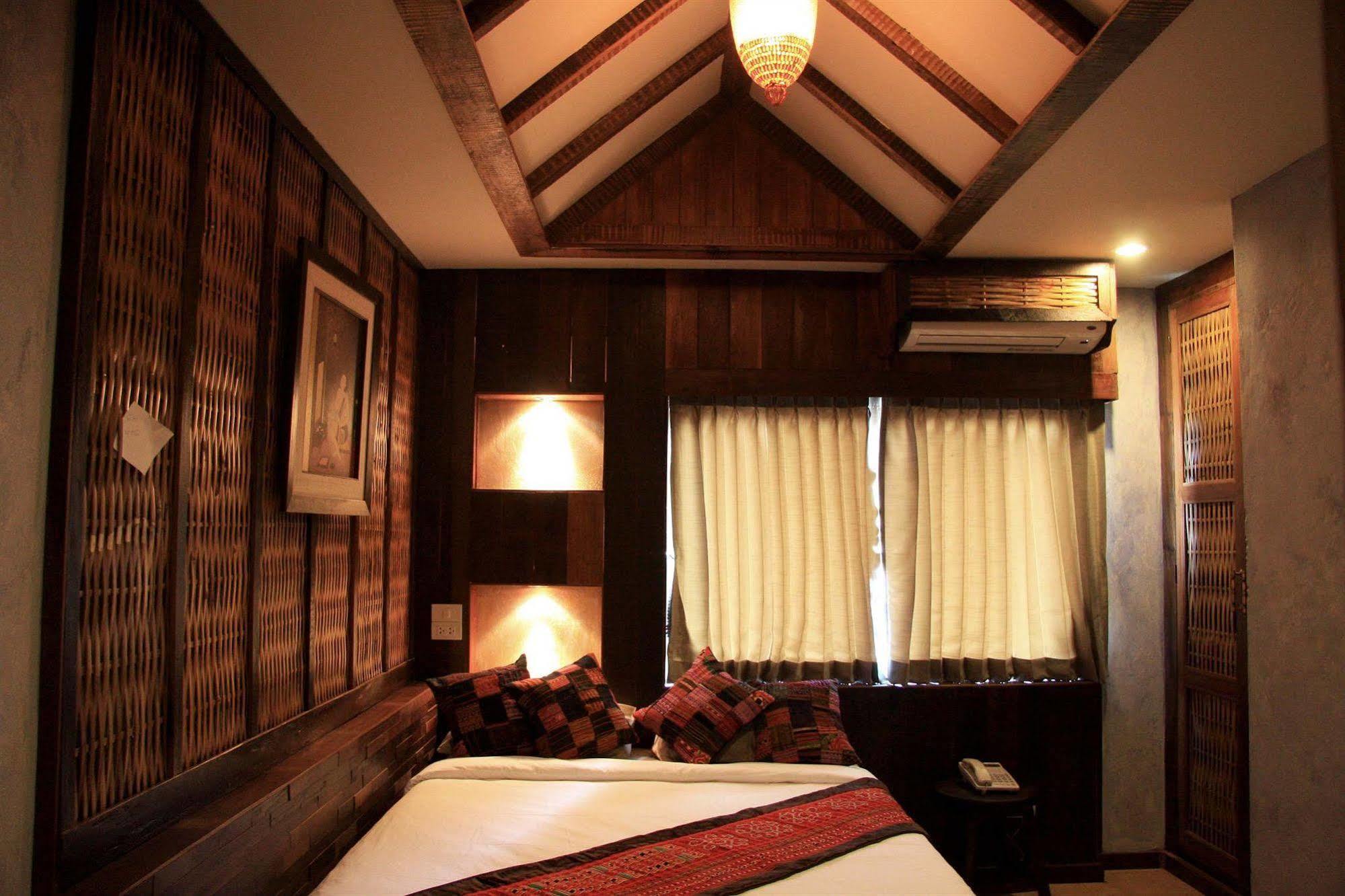 Hotel 1 Nimman Gallery