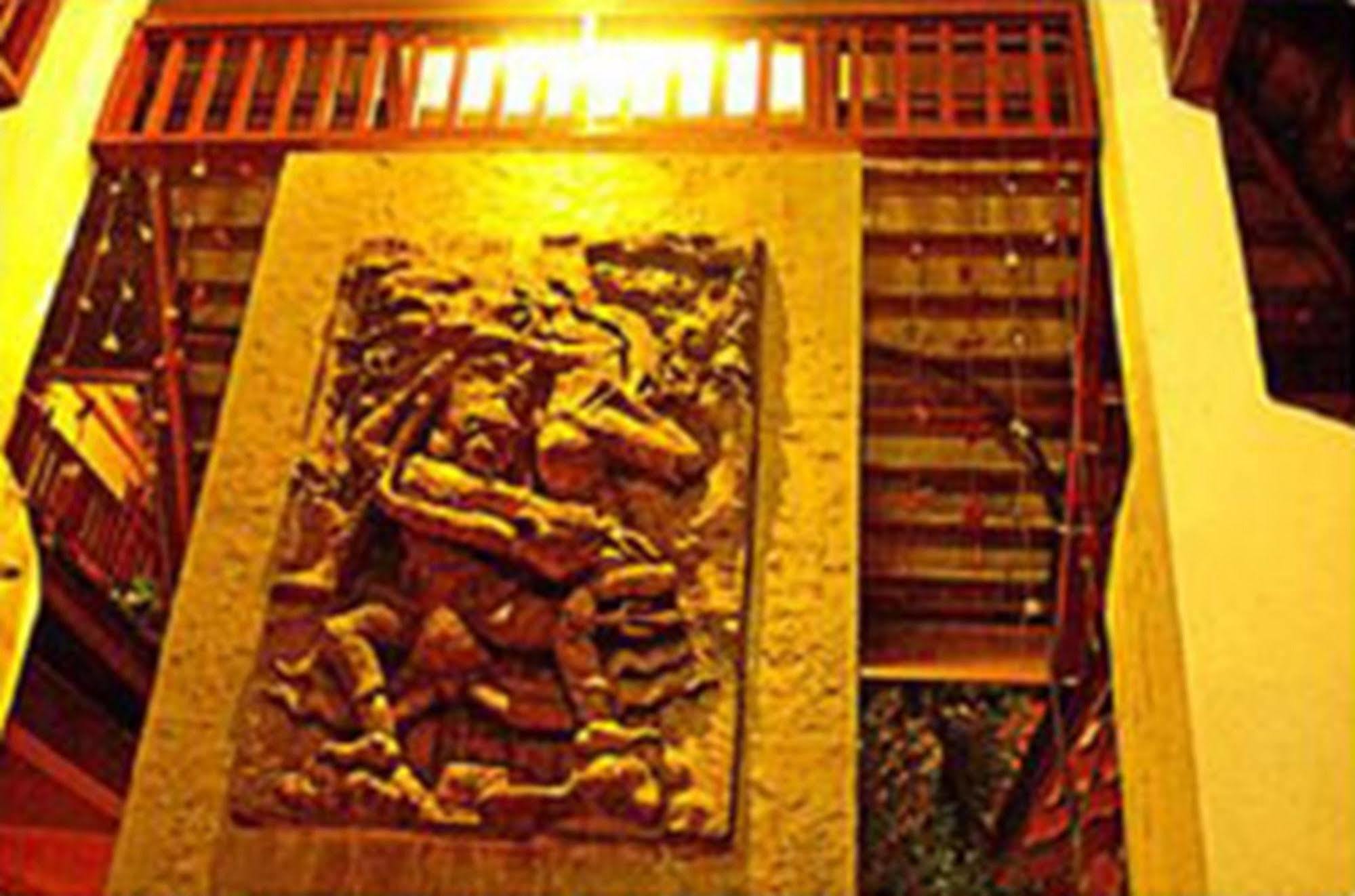 Hotel Tadkham Village,