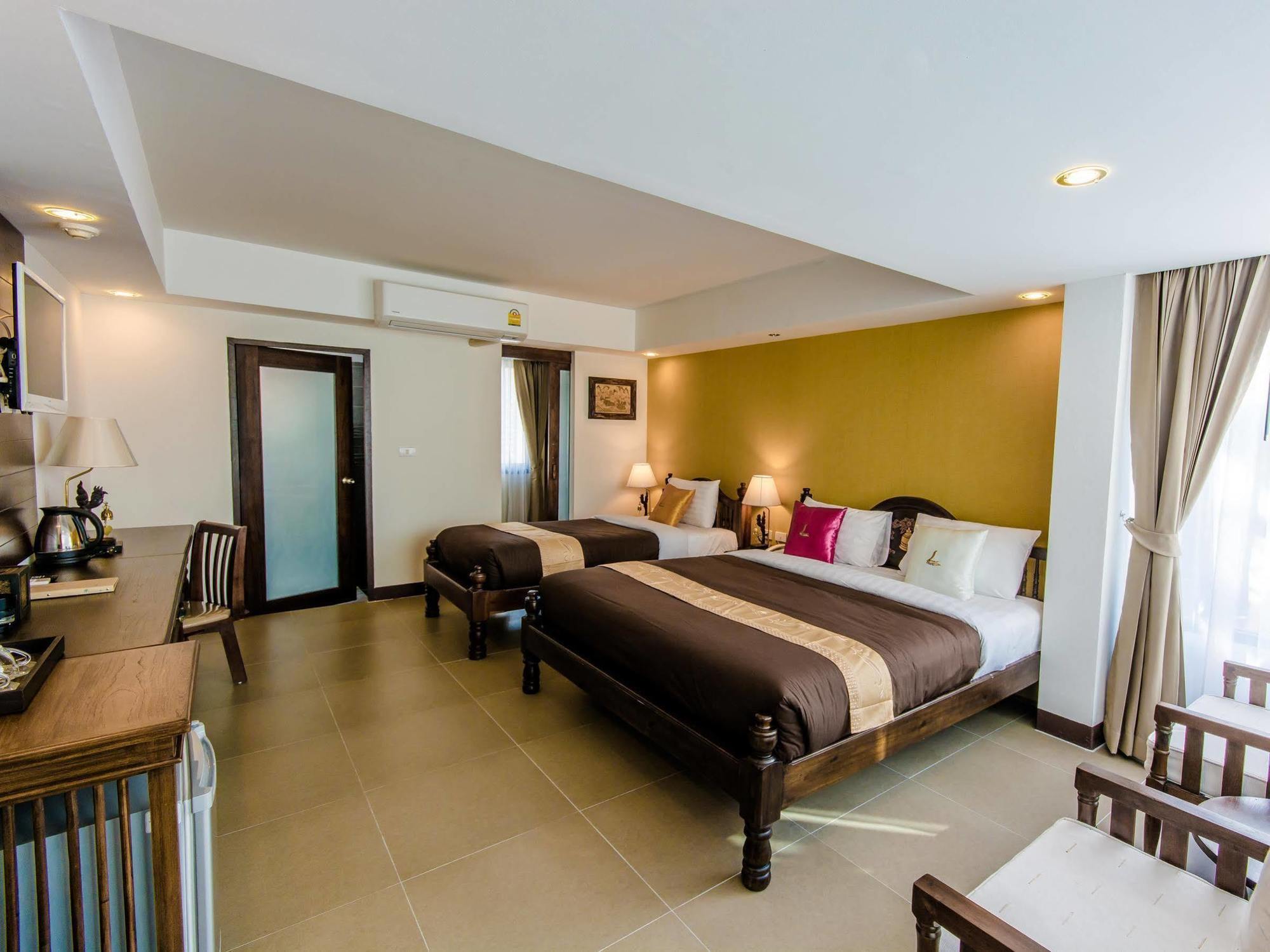 Goldenbell Chiangmai Hotel