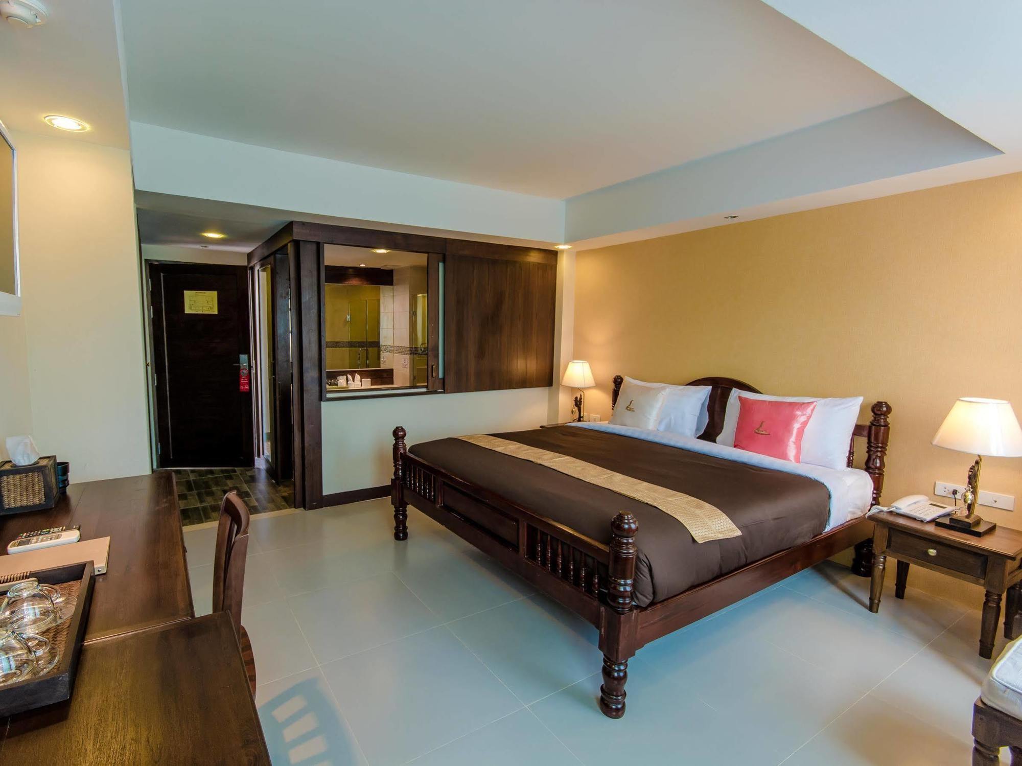 Goldenbell Chiangmai 3*