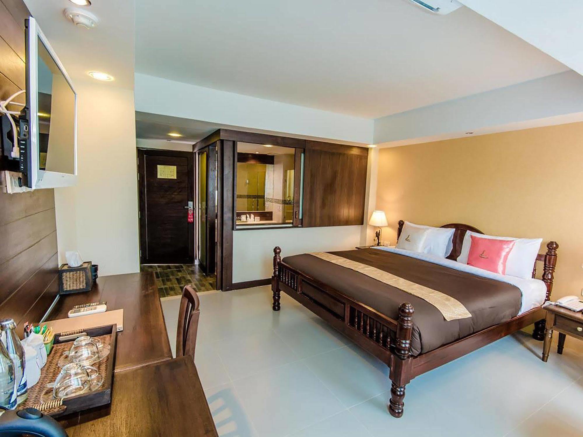 Goldenbell Chiangmai 3*