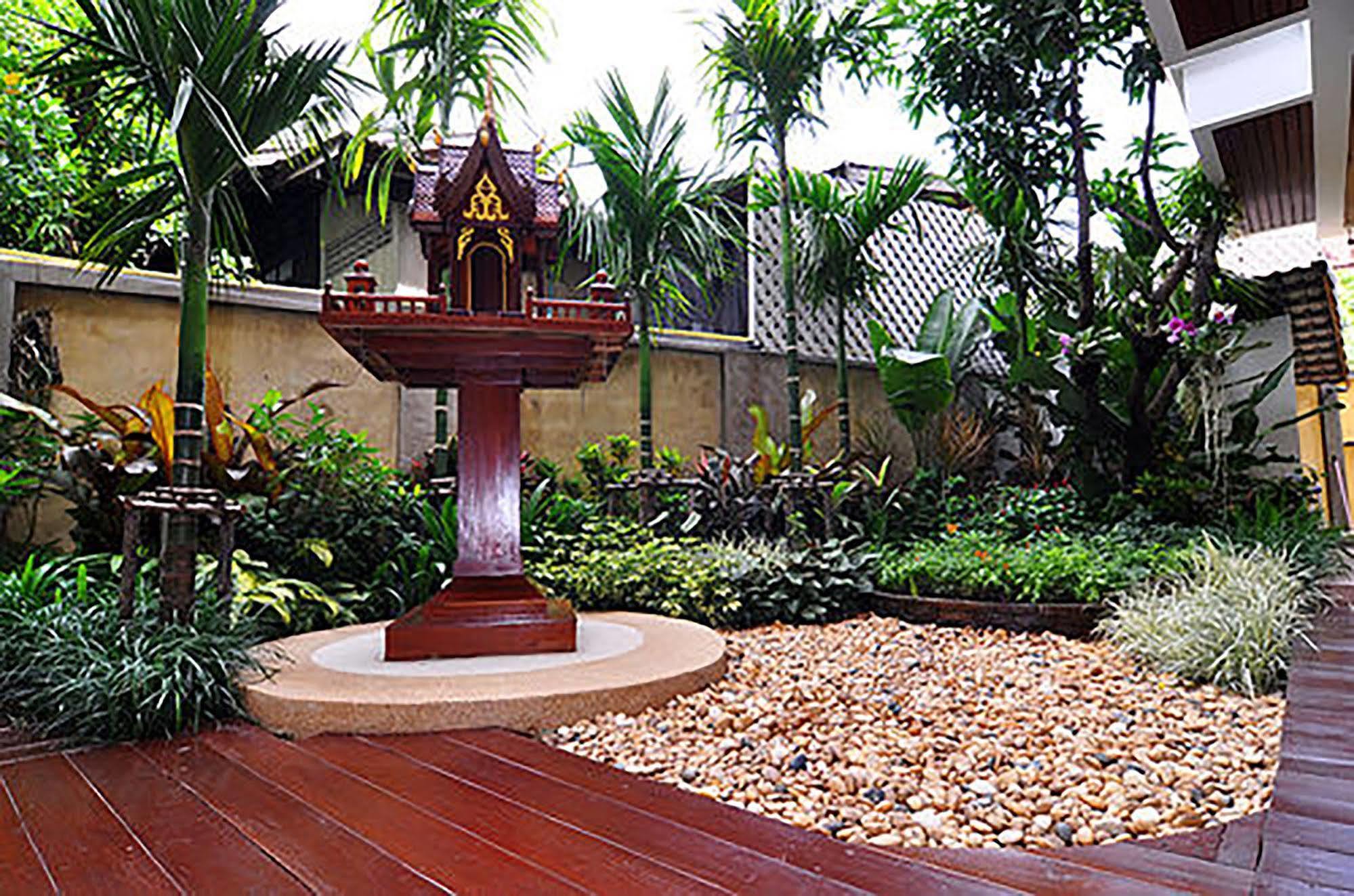 Sripat Sha Extra Hotel 3*