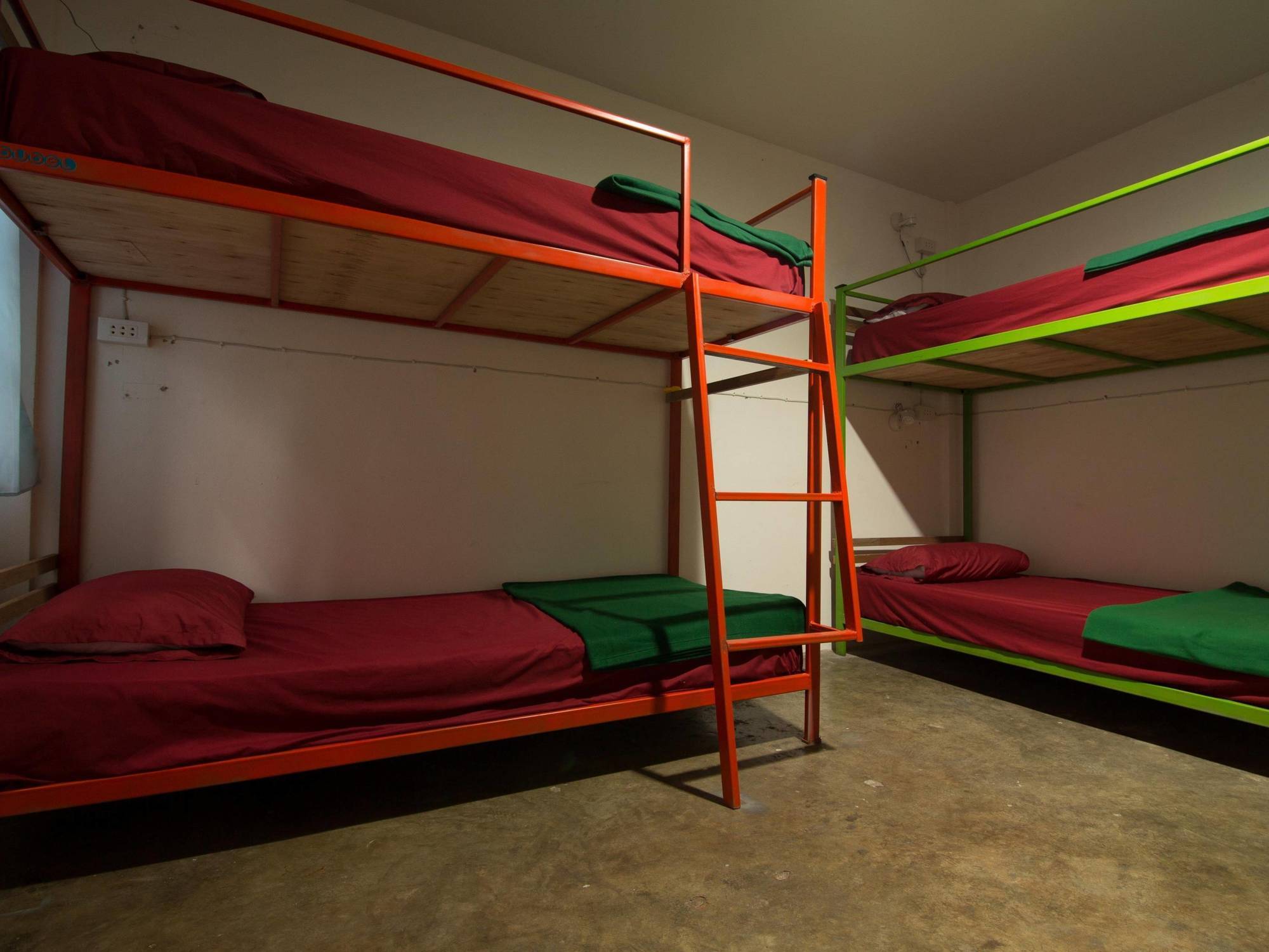 Hug Chang House Hostel