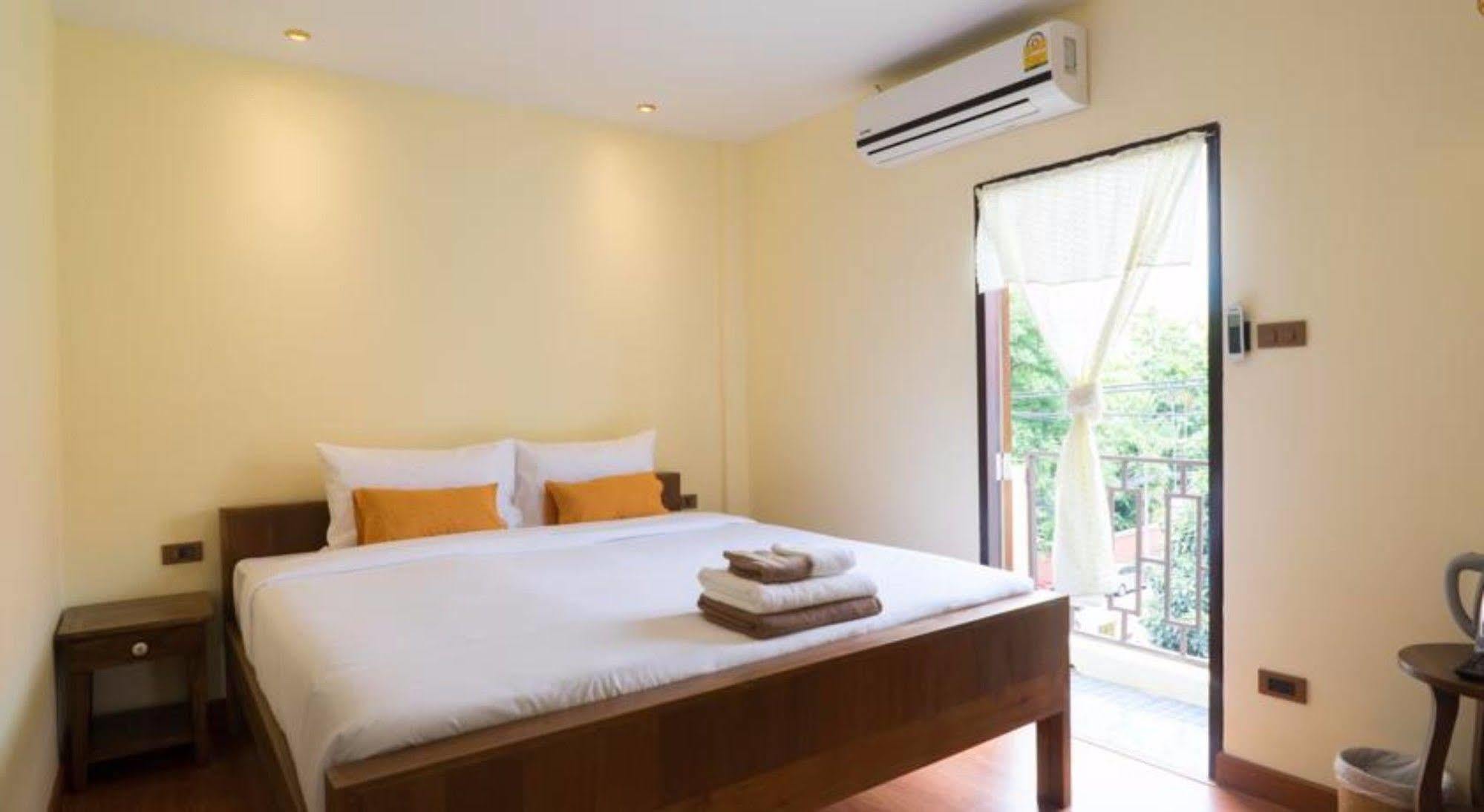 Manon Sleepeatdrink 3* Chiang Mai