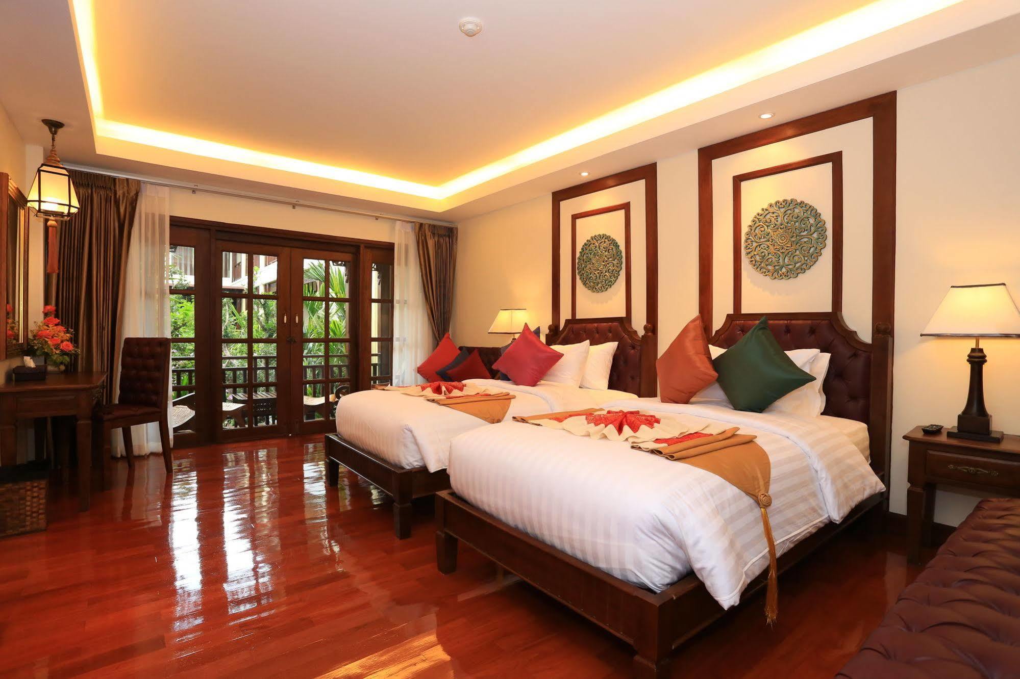 Viangluang Resort 4*