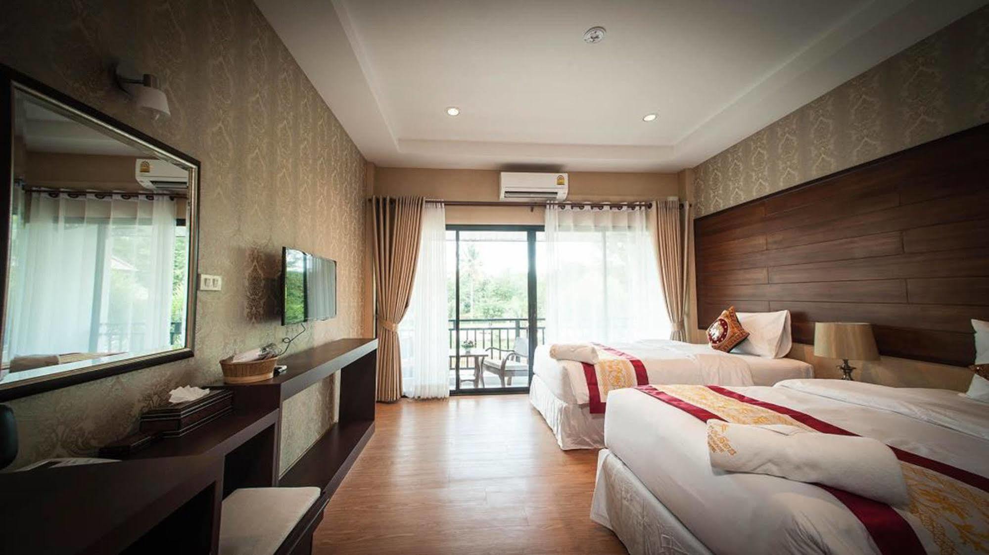 Moon Terrace & Resort
