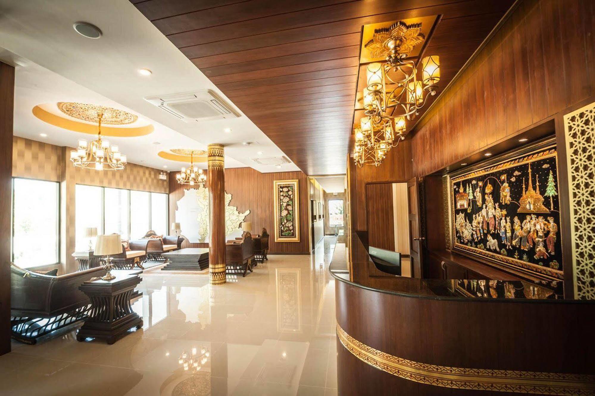 Moon Terrace & Resort
