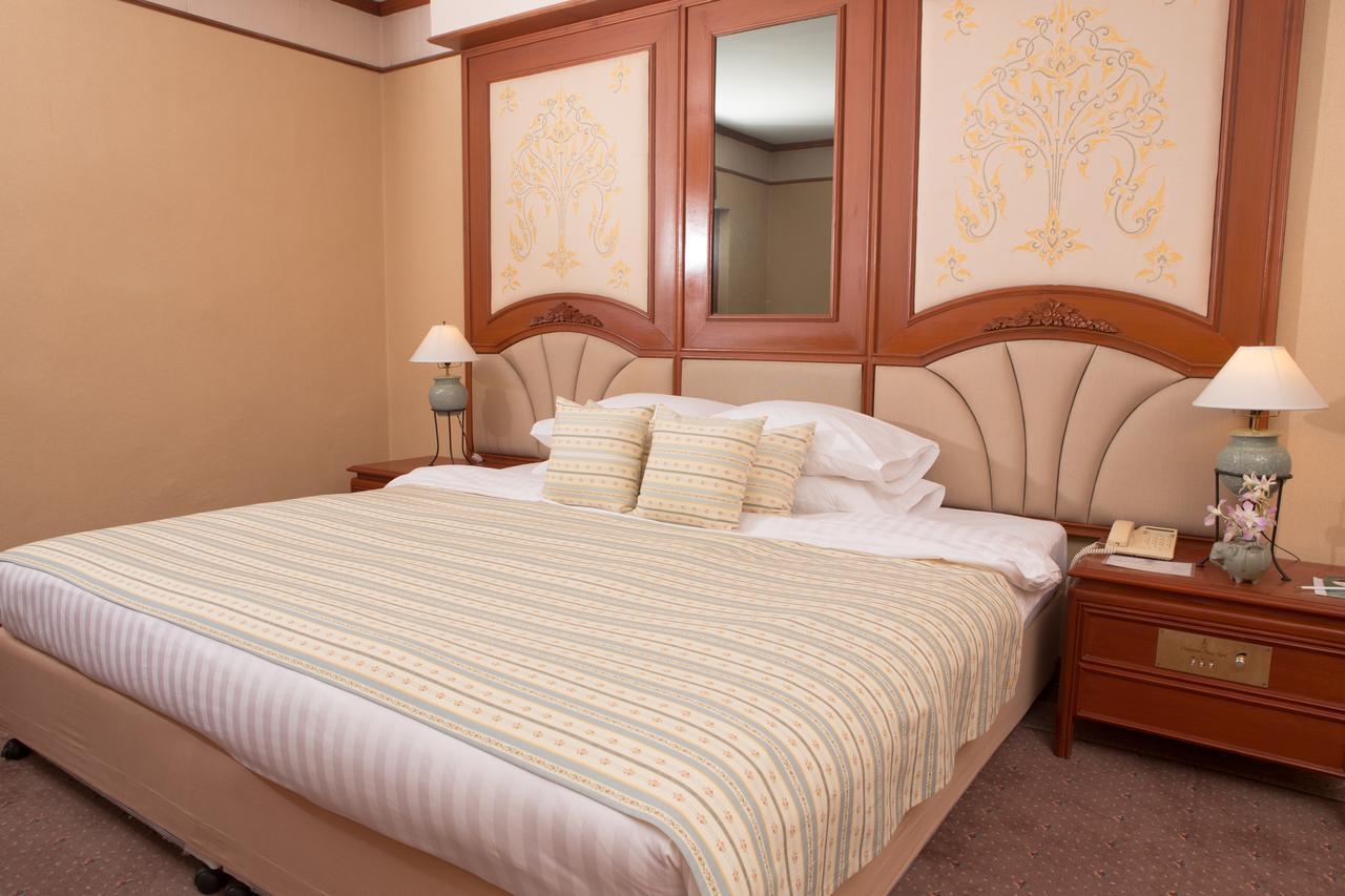 Chiangmai Plaza Hotel