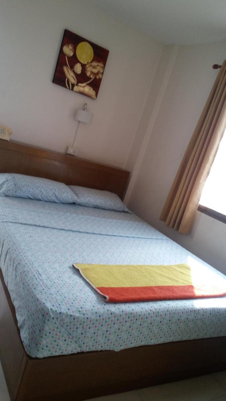Like Hostel