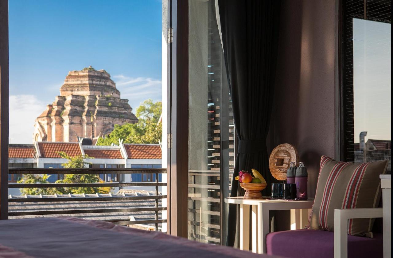 U Hotel 4*