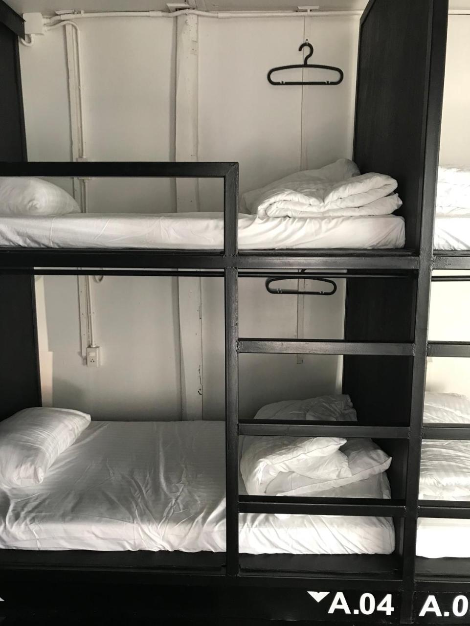 Hostel The Park Society