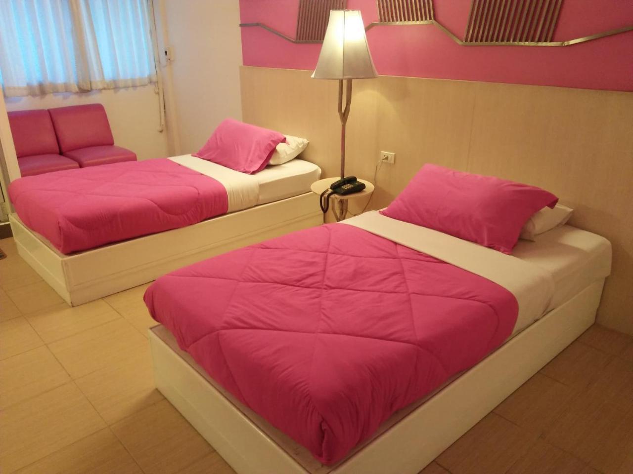 Hotel Highway 2*