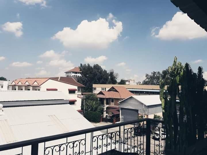 Full Feel House Hostel Chiang Mai