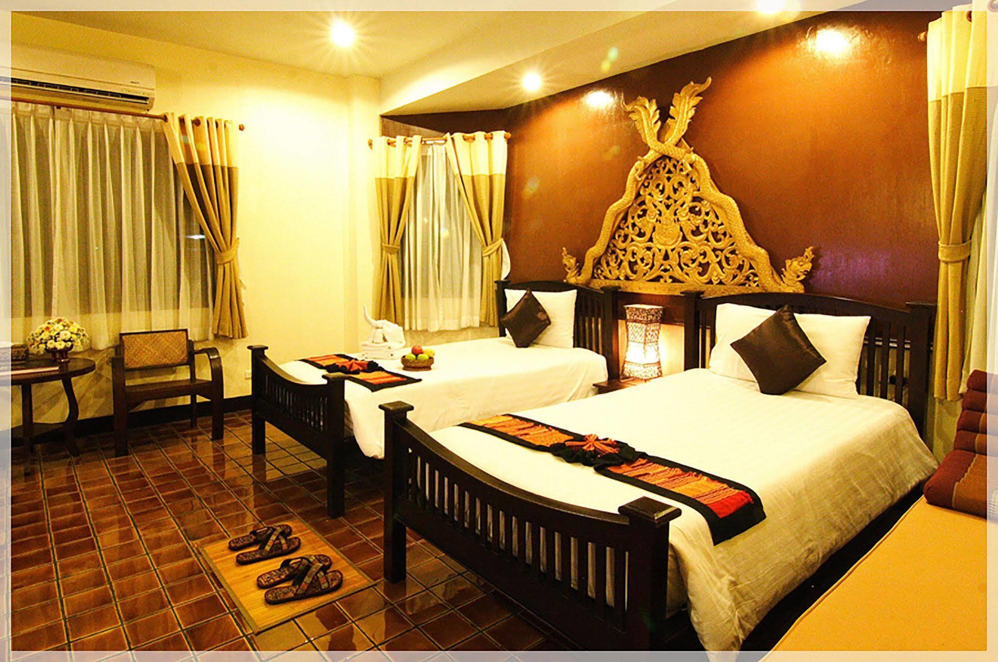Hotel Cm Night Bazaar Boutique ซี เอ็ม ไนท์บาซาร์ บูทีค - Sha Certified