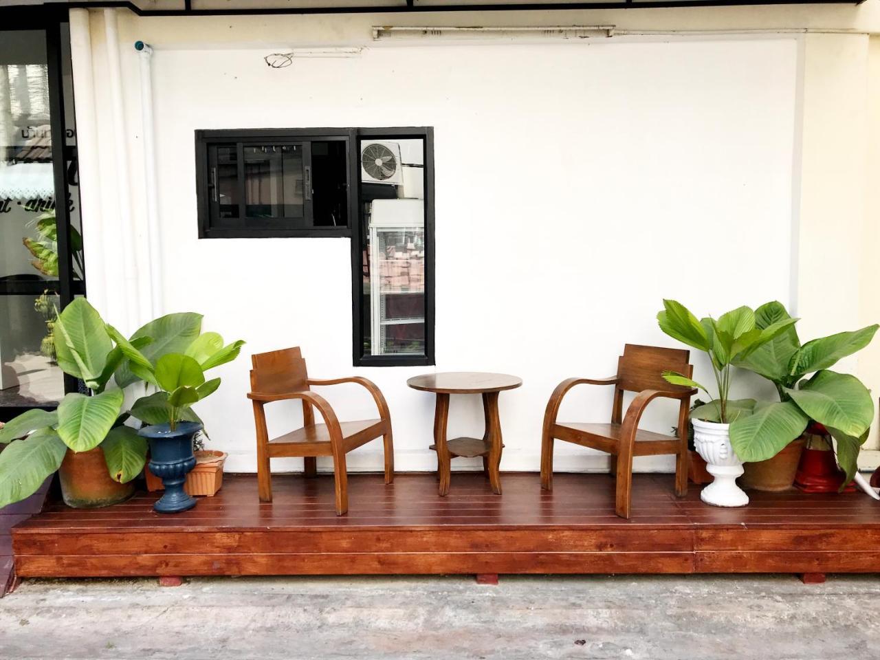 Manon Sleepeatdrink Bed & Breakfast Chiang Mai