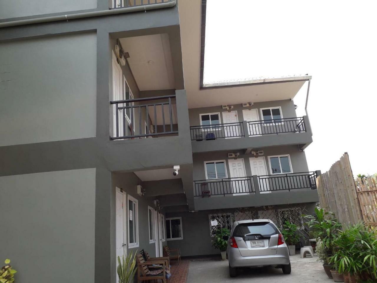 Chada House 3*