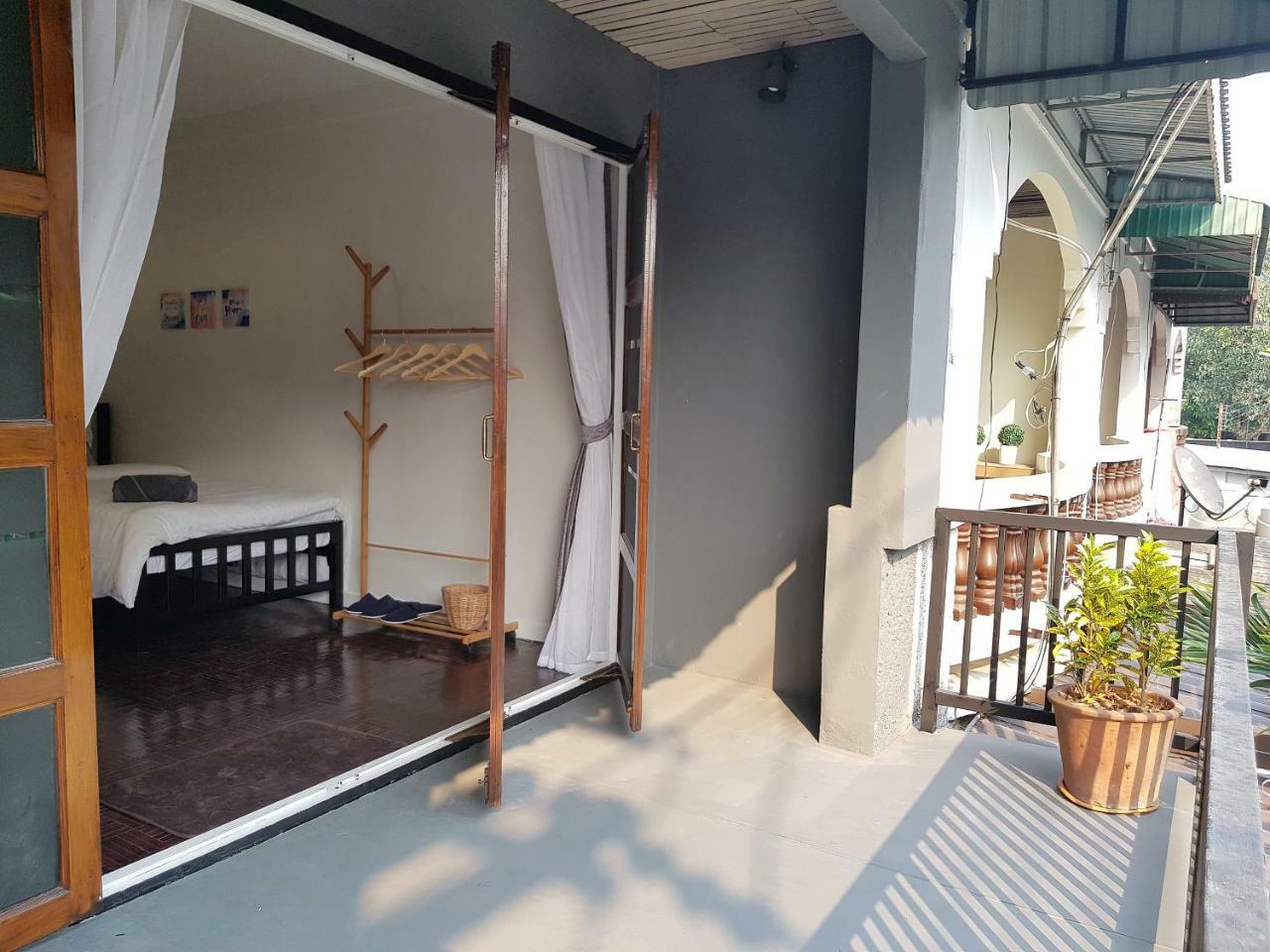 Piyanattha House Ferienhaus